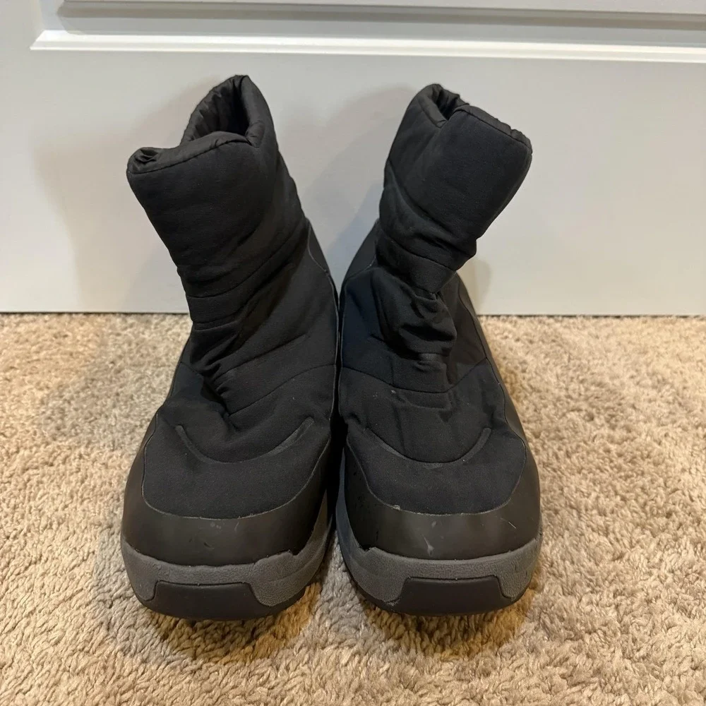 The North Face Boots Mens Size 10 Black 700 DryVent Down Waterproof Snow Pull On